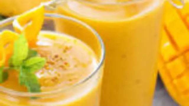 மாம்பழம் மில்க் க்ஷேக் இந்த மாதிரி ஒரு தடவை ட்ரை பண்ணி பாருங்க!!