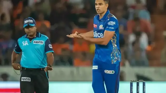 Video: विकेट लेते ही Arjun Tendulkar ने खोया आपा, लाइव मैच में ईशान किशन के साथ कर दी बदतमीजी, कैमरे में कैद हुई शर्मनाक घटना