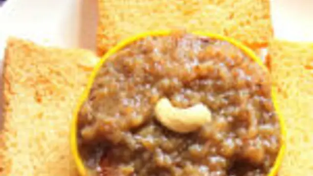 வீட்ல ரஸ்க் இருந்தா இந்த ரஸ்க் அல்வா செஞ்சு பாருங்க!
