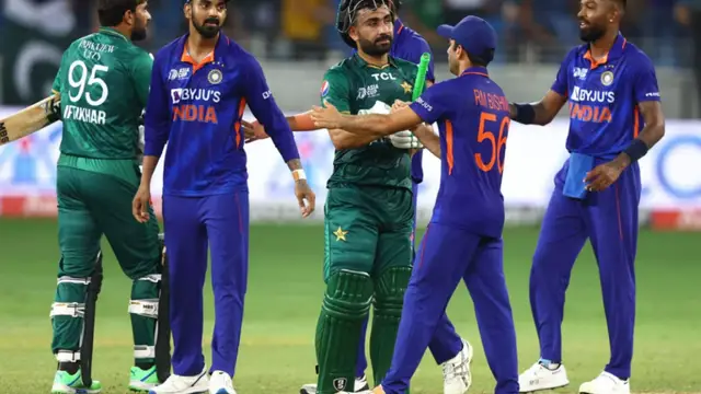 உலக கோப்பையில் இந்த விஷயம் இந்தியாவிற்கு கடினமாக இருக்கும் – பாகிஸ்தான் ஜாம்பவான்.
