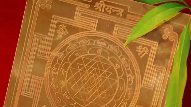அட்சய திரிதியை அன்று தங்கத்தை தவிர அதிர்ஷ்டம் வருவதற்கு வாங்க வேண்டிய மற்ற பொருட்கள்