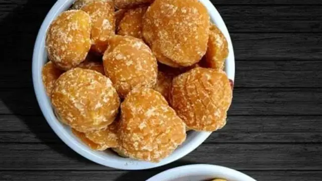 सेहत का खजाना है चना-गुड़, एक साथ खाने से मिलते हैं इतने फायदे कि गिनते रह जाएंगे आप।